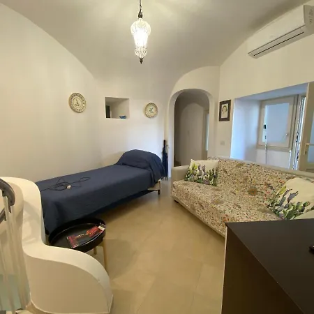 Regina di Capri - Piazza Europa - Capri